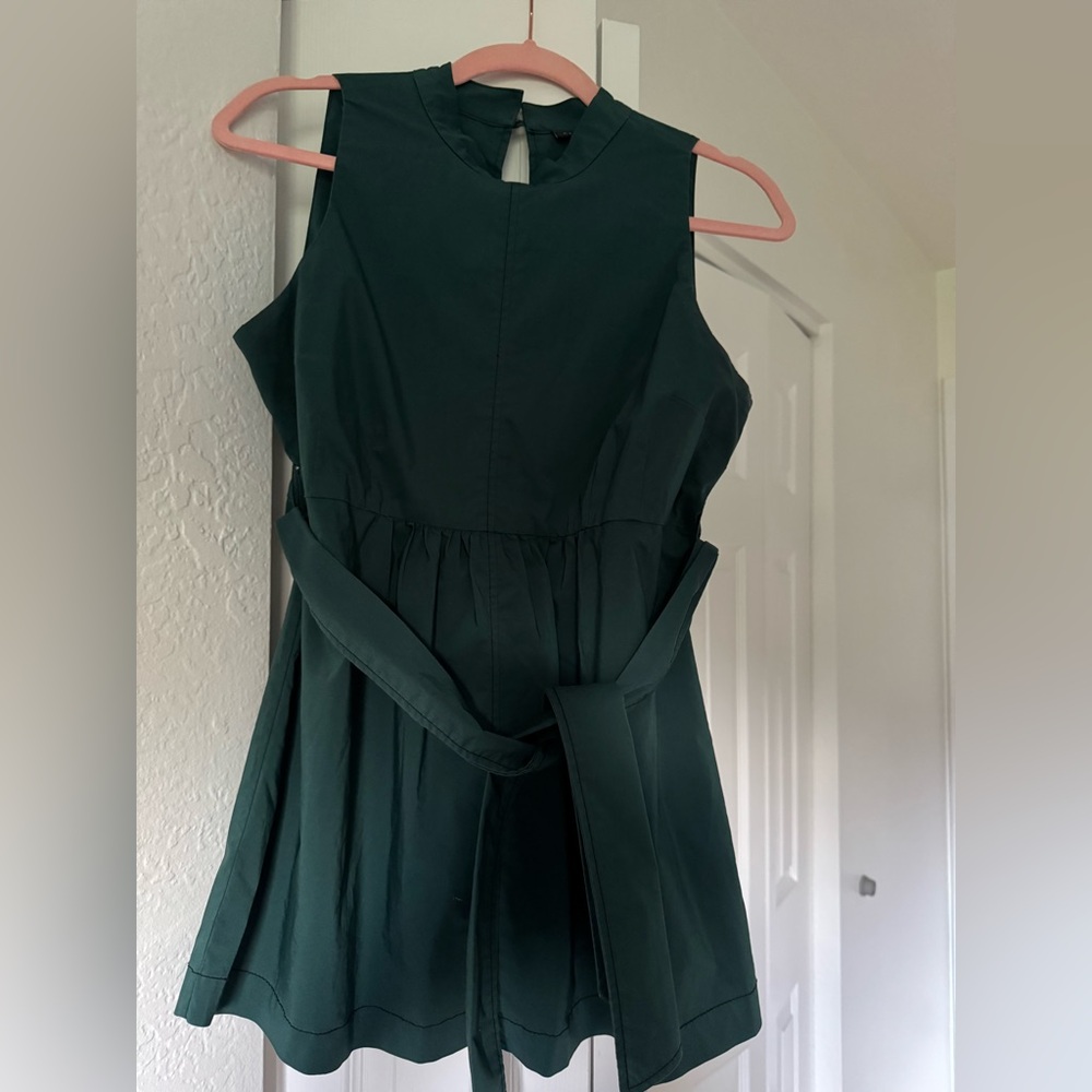 Sleeveless Dark Green Dress Shirt with Belt